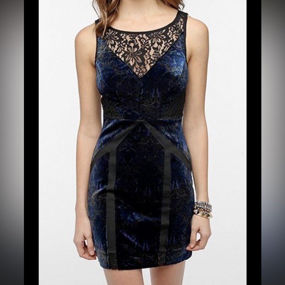 Urban Outfitters Ecoté Blue and Black Velvet Lace Mini Dress Small